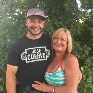 Meet your Posher, Traci